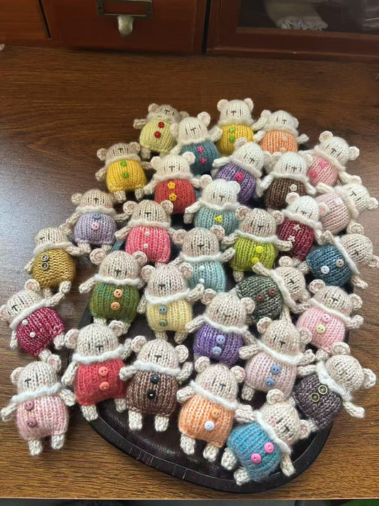 Handmade Crochet Bear Dolls - Adorable Knitted Tiny Bears for Decor